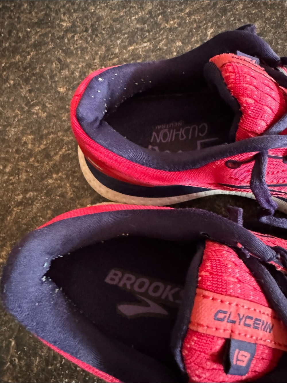 Brooks Glycerine 19 size 7.5 - Picture 3 of 5